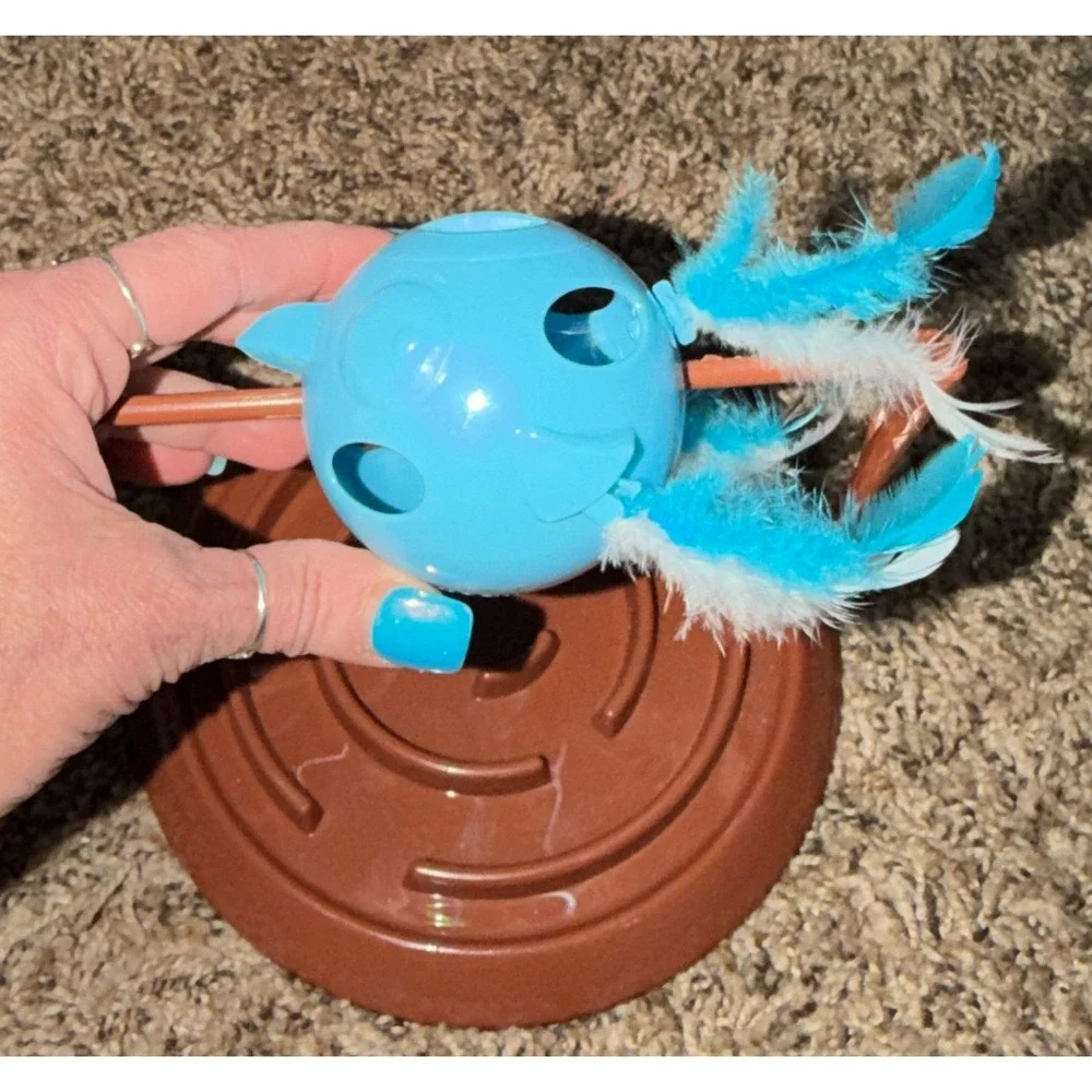 Doc & Phoebe-Twirly Bird Snacker Cat Toy